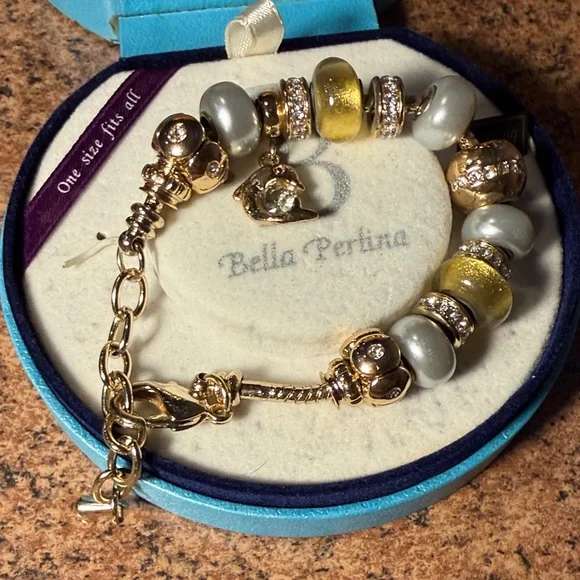 Bella Perlina Gold and Silver Beaded Bracelet - Picture 3 of 11
